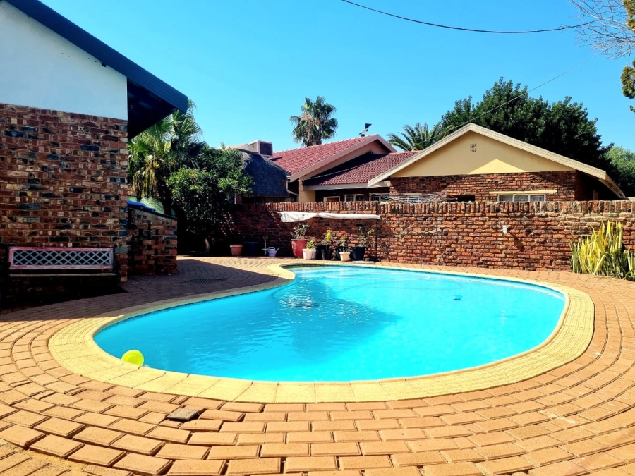 3 Bedroom Property for Sale in Hillcrest Northern Cape